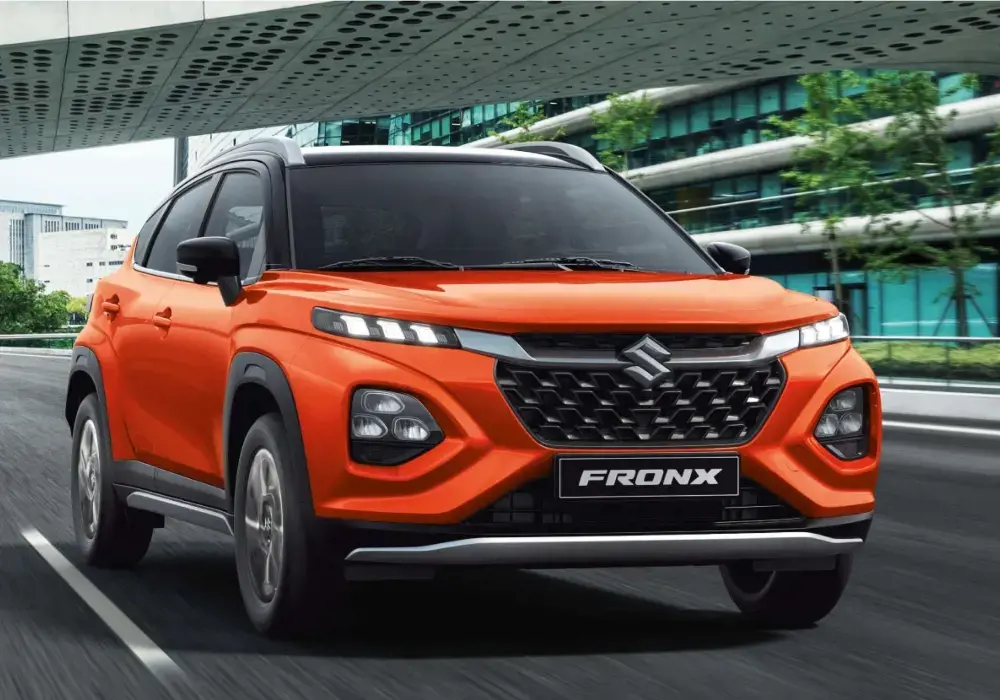 Suzuki Fronx Híbrido naranja con techo negro